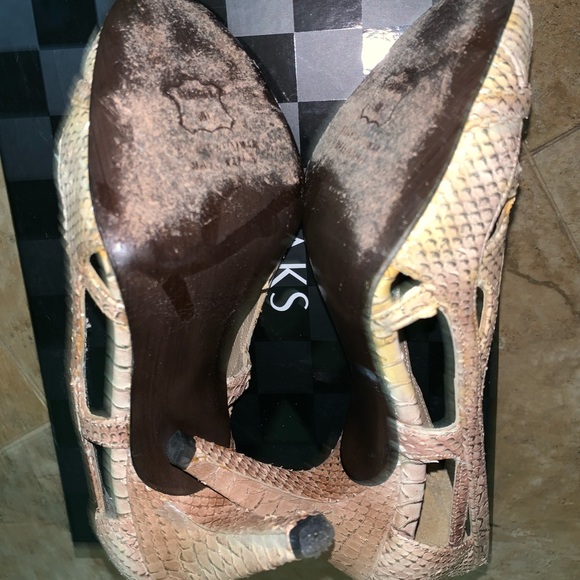 Stuart Weitzman Peep toe pump - Picture 4 of 6